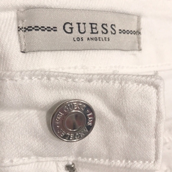 GUESS Short Denim Riley Optic White. 29 - Picture 5 of 8